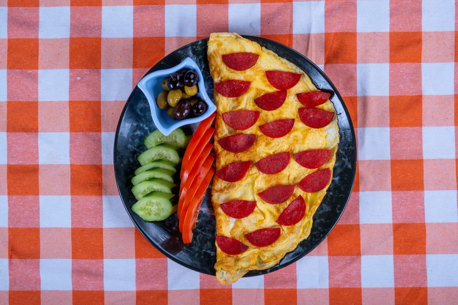 Sucuklu Omlet